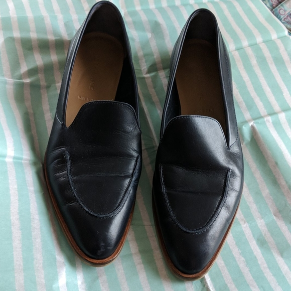 Everlane Shoes - Everlane modern loafer in Navy size 10